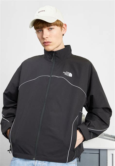 north face jackets windbreaker.